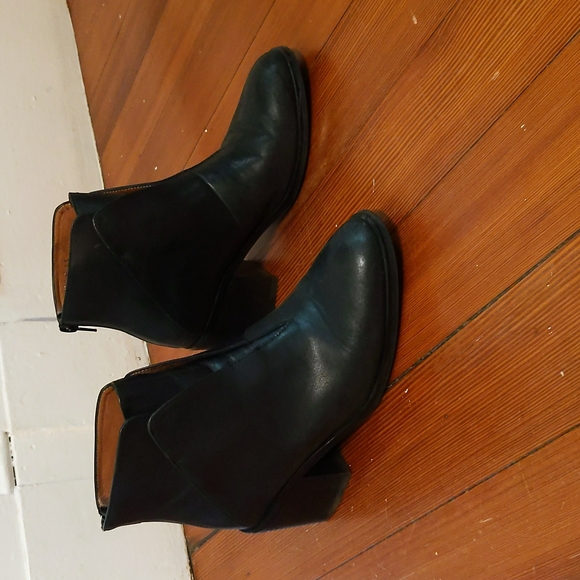 Jeffrey Campbell Shoes - Jeffrey Campbell Jermaine Ankle Boots in Black Leather